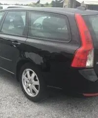 VOLVO V50 D2 POLAR N1 - 4