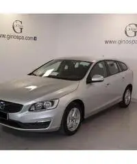 Volvo V60 D2 Kinetic - KM0