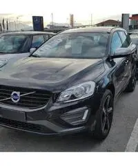 Volvo XC60 D4 AWD Geartronic R-design Kinetic - KM0