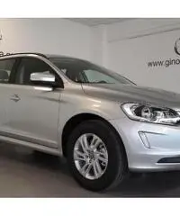 Volvo XC60 D4 AWD Geartronic Kinetic - KM0 - 2