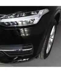 Volvo XC90 D5 AWD Geartronic 7 posti Momentum - AZIENDALE - 3