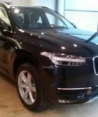 VOLVO XC90 D5 AWD Geartronic 7 posti Momentum