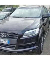 AUDI Q7 3.0 V6 TDI 233CV quattro tiptronic - 3