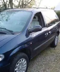 CHRYSLER Voyager 2.5 CRD cat LS - 2