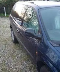 CHRYSLER Voyager 2.5 CRD cat LS - 3