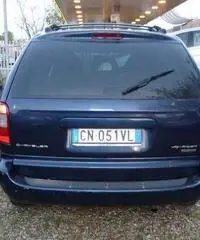 CHRYSLER Voyager 2.5 CRD cat LS - 4