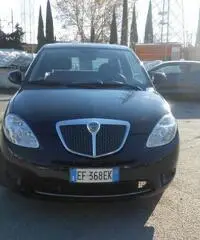 LANCIA Ypsilon 1.2 anno 12/2010 km 110000 euro 5 - 5