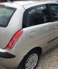 LANCIA Ypsilon 1.2 - 4