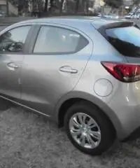 MAZDA 2 1.5 Skyactiv-G 75cv *KM ZERO* Evolve - 7