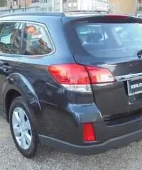 SUBARU OUTBACK 2.0D Trend *TAGLIANDI SUBARU* - 10