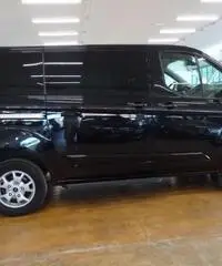 FORD Tourneo Custom 300 2.2 TDCi 125CV PC Limited - 3