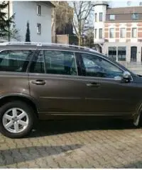 Volvo XC90 D5 AWD Geartonic Summum 200CV   2012