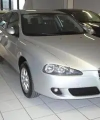 Alfa Romeo 147 1.9 JTD 5P. Distinctive - 4