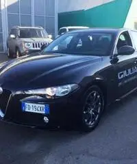 Alfa Romeo Giulia 2.2 Turbo Diesel 150 Cv Business Launch Edition - 2