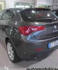 ALFA ROMEO Giulietta 1.6 JTDm-2 105 CV Distinctive - 6