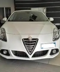 ALFA ROMEO Giulietta 1.6 JTDm-2 105 CV Distinctive - 2