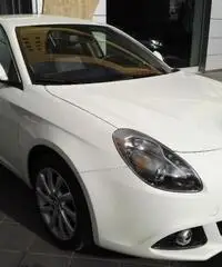 ALFA ROMEO Giulietta 1.6 JTDm-2 105 CV Distinctive - 4