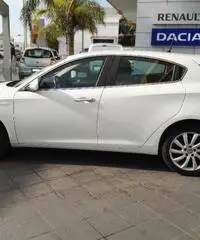 ALFA ROMEO Giulietta 1.6 JTDm-2 105 CV Distinctive - 8