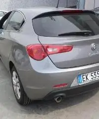 Alfa Romeo Giulietta 1.6 Jtdm-2 105 CV Distinctive - 2