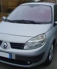 RENAULT Scenic 1.9 dCi Confort Dynamique