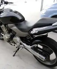 Honda Hornet 600 colore nero - 2006 - 2