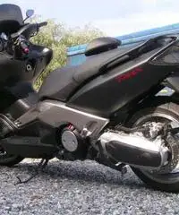 Yamaha T-Max Black Max - 3