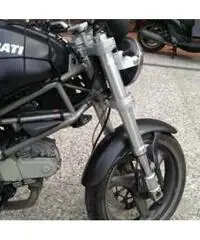 Ducati Monster 600 - 2