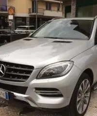 MERCEDES-BENZ ML 250 BlueTEC 4Matic Sport - 4