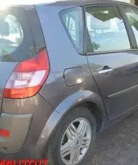 RENAULT Scenic 1.9 dCi Luxe Dynamique - 6