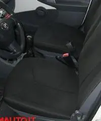 TOYOTA Aygo 1.0 12V VVT-i 5 porte Now Connect - 6