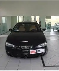 ALFA ROMEO 147 1.9 JTD 5 porte Distinctive - 4