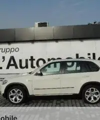 BMW X5 xDrive40d Futura  (E70) - 3