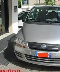 FIAT Multipla 1.6 16V Natural Power Active - 4