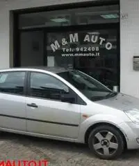 FORD Fiesta 1.2 16V 5p. Ghia  !!!!!