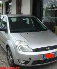 FORD Fiesta 1.2 16V 5p. Ghia  !!!!! - 2