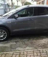 Ford Kuga 2.0 TDCI 140 CV 4WD Powersh. Lux Edition - 3