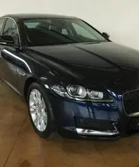 JAGUAR XF 2.0d 180 CV Pure Automatico