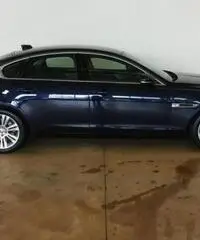 JAGUAR XF 2.0d 180 CV Pure Automatico - 3