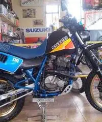 Enduro SUZUKI DR 600 - 2