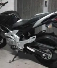 Vendo Suzuki Gladius 650cc naked nera del 2010 - 2