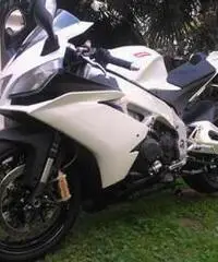 APRILIA RSV4 1000 R