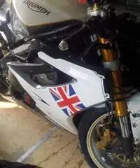 Triumph daytona 675 incidentata - 2