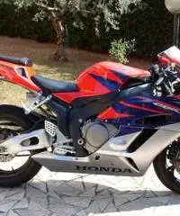 Honda CBR 1000 RR Fireblade anno 05