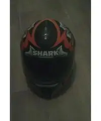 Casco shark nuovo