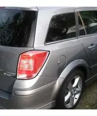 Opel astra SW 1.9 diesel cambio automatico - 2