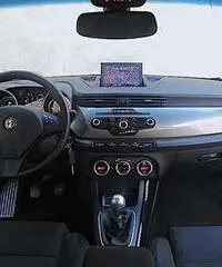 ALFA ROMEO Giulietta 2.0 JTDm (2) 140cv Distinctive - 4