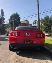 2011 Ford Mustang Convertibl - 2