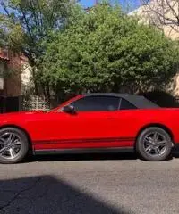 2011 Ford Mustang Convertibl - 8