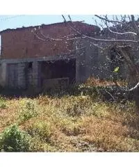 Casa di abitazione con magazzini e terreno - 4