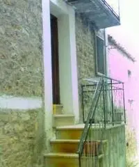 Vendesi casa su tre livelli - 5